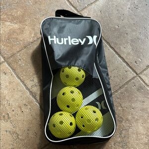 Hurley Outdoor Pickleball Set with Yellow Balls